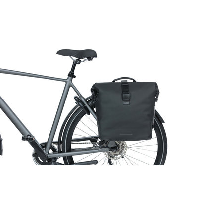 Basil SoHo Nordlicht MIK - bicycle double bag -  36 liter - night black