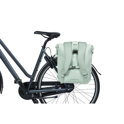 Basil SoHo - bicycle backpack Nordlicht - 14 liter - pastel green