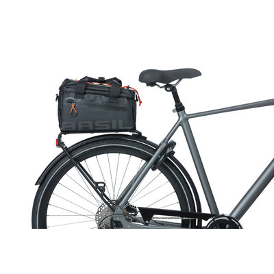 Basil Miles Tarpaulin - bicycle trunkbag - 8 liter - black/orange