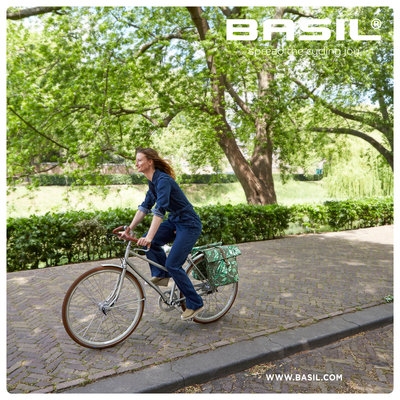 Basil Ever-Green - Fahrrad Doppeltasche - 24-28 liter - tymiangrün