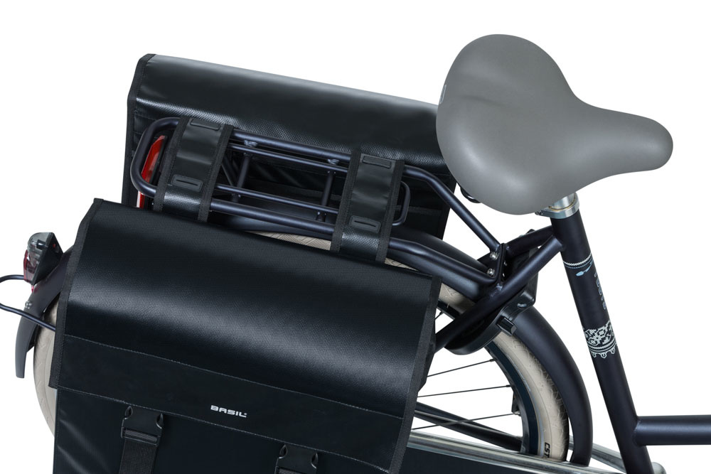 Basil Urban Load - double bicycle bag - 48-53 liter - black - Basil