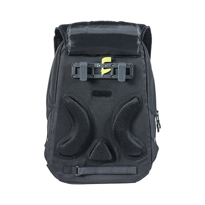 Basil Flex - bicycle backpack - 13 liter - black