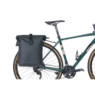 Basil SoHo - fietsschoudertas MIK SIDE - 14 liter - zwart