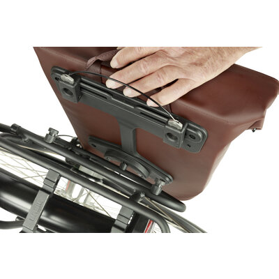 Basil City - fietsshopper MIK Studs - 14-16 liter - roasted brown
