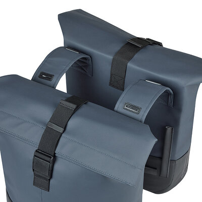 Basil Cove - dubbele fietstas - 28-32L - marineblauw/zwart