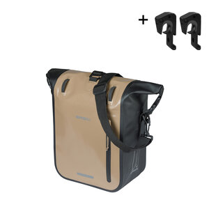 Basil Rivo M - Einzeltasche - Tarpaulin MIK Hooks - 12-15L - sand/schwarz