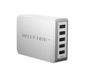 Nitecore UA55 USB-Wandladegerät mit 5 Anschlüssen Nitecore UA55 USB-Wandladegerät mit 5 Anschlüssen