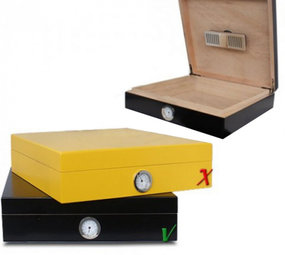 Bookwill Humidor zwart 230x219x59mm Bookwill Humidor zwart 230x219x59mm