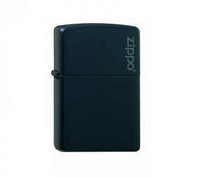 Zippo Regular - Black Matte w/ Zippo Logo Zippo Regular - Black Matte w/ Zippo Logo