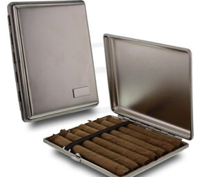 Bookwill Cigar case - 104x127x12mm - 7x W.Havana / Senoritas - Nickel - 1 Piece Bookwill Cigar case - 104x127x12mm - 7x W.Havana / Senoritas - Nickel - 1 Piece