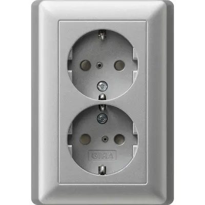 Gira wandcontactdoos 2-voudig randaarde verhoogde aanraakbeveiliging voor enkele inbouwdoos Systeem 55 aluminium mat (078326)