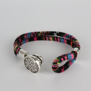 Janshop Bohemian Kleurige Katoen Armband Tibet Silver Bloem Snap Button Zwart + Roze