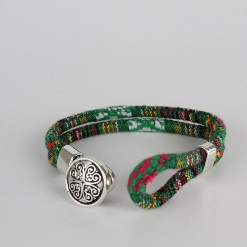 Janshop Bohemian Kleurige Katoen Armband Tibet Silver Bloem Snap Button Groen