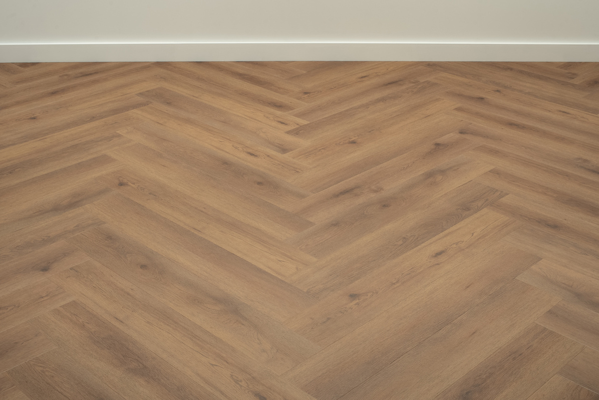 Floer Walvisgraat Narwal Nootbruin FLR-3523 PVC