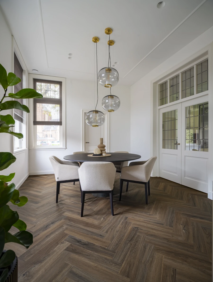 Therdex Walnut  Serie 6051 Visgraat PVC