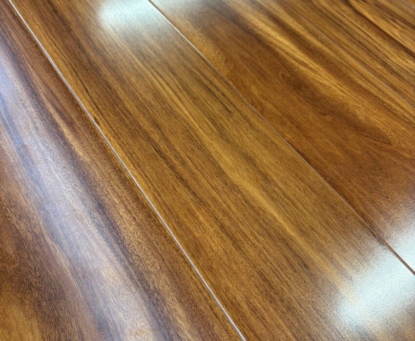 Oranjelijn Mumbai Oak High Gloss Laminaat