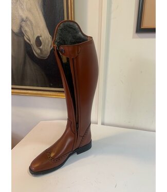 D321-4.0 Petrie Significant Dressage in cognac calf leather with lambskin lining 4.0 42-37
