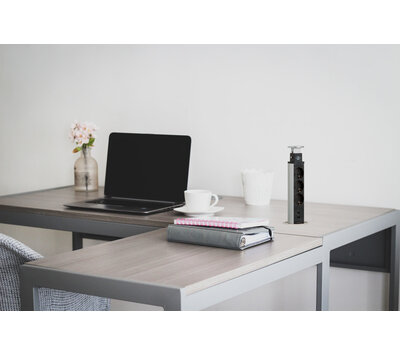 Brennenstuhl drievoudige TCD met bureaudoorvoer + 2x USB 2 meter kabel 1396200013