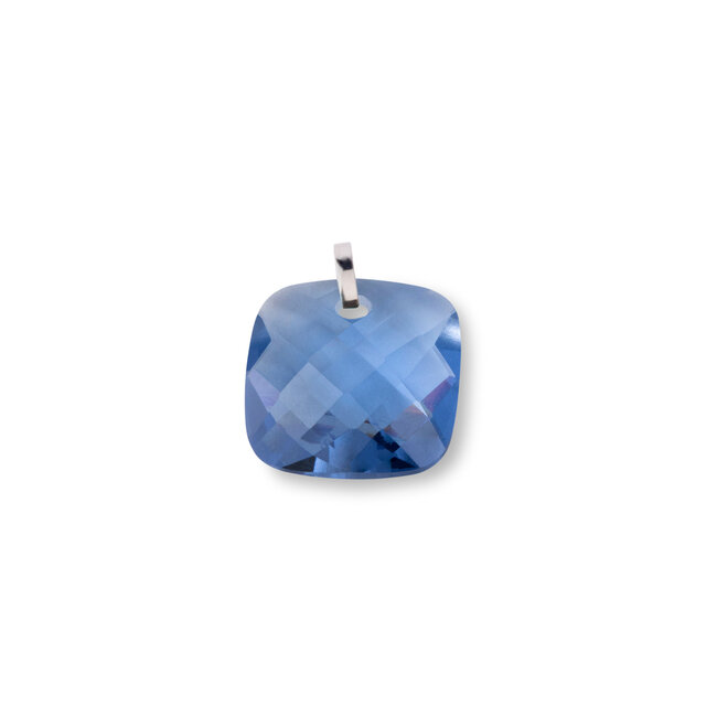 MelanO Kosmic Squared facet pendant
