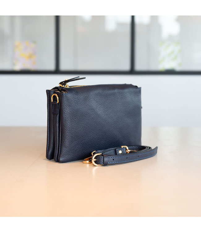 Carol J Handtas Harmonie Blue