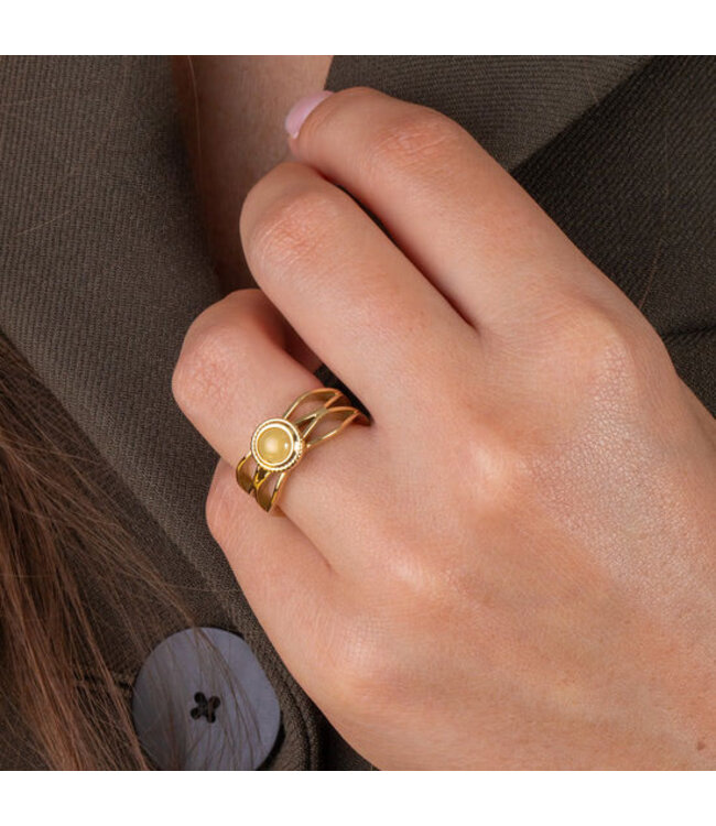 MelanO TW Trisha ring