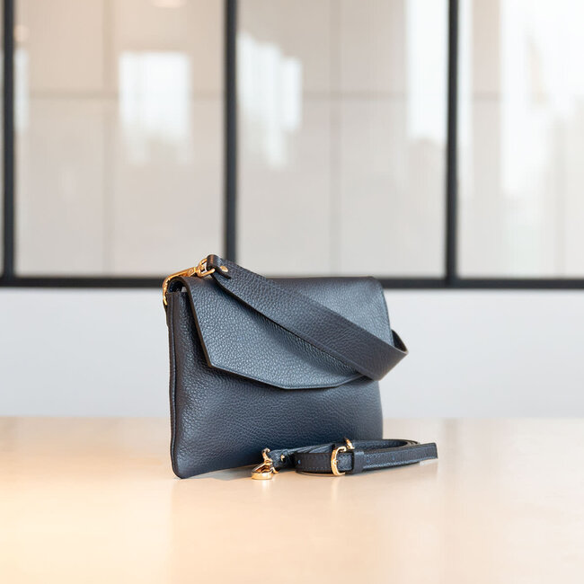 Carol J Handtas Angela Blu