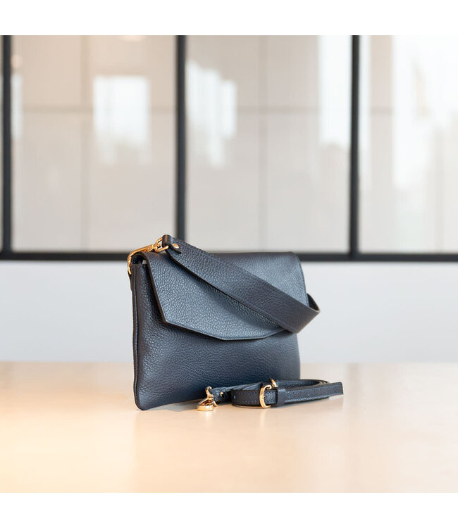 Carol J Handtas Angela Blu