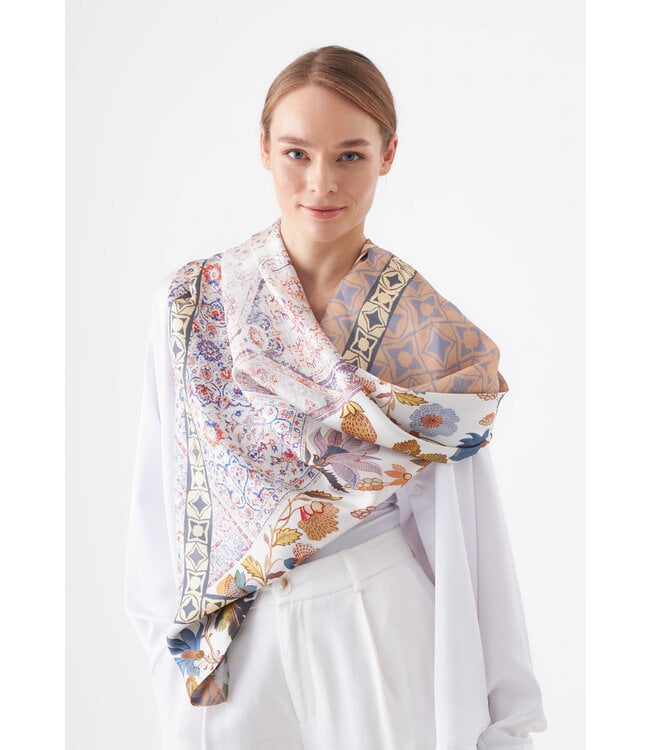Codello Sjaal Triangle Pattern Mix Silk Beige