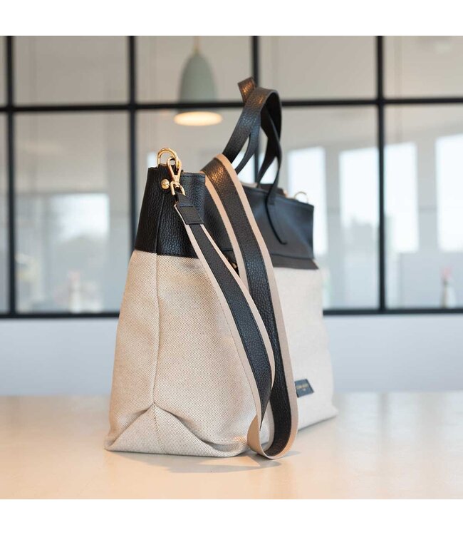 Carol J Handtas Alastina Cuoio/Nero