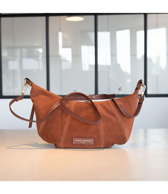 Carol J Suede handtas Carlotta in cognac