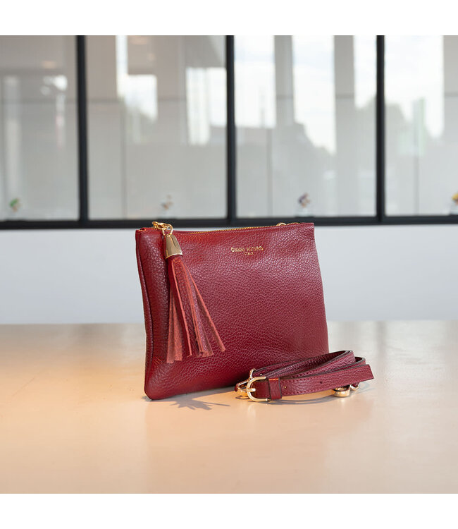 Carol J Sac Amira Bordeaux