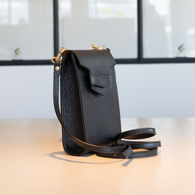 Carol J Sac Armonda Noir