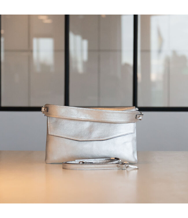 Carol J Leren handtas Angela in zilver