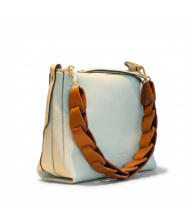 Carol J Handtas Liona Mare