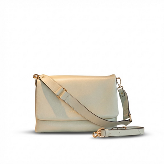 Carol J Handtas Lidia Mare