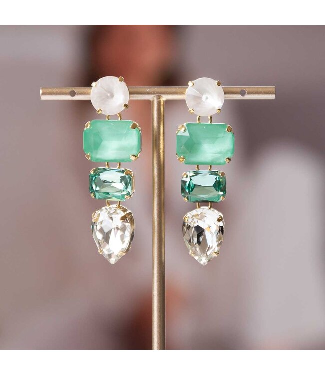 Paviè Oorring Zuwena Tiffany