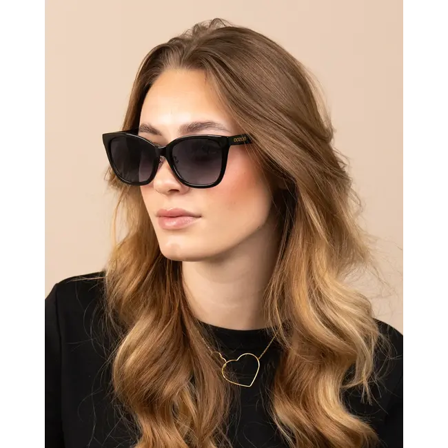 Oozoo black sunglasses