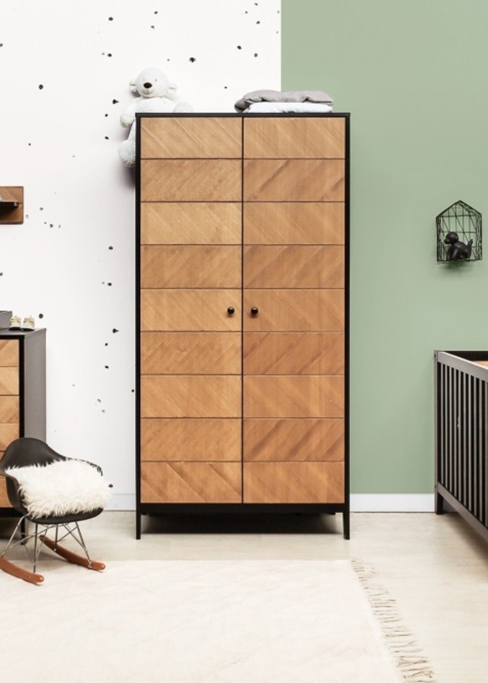 BOPITA Bed 60x120 + Commode + Kast Job vintage honey