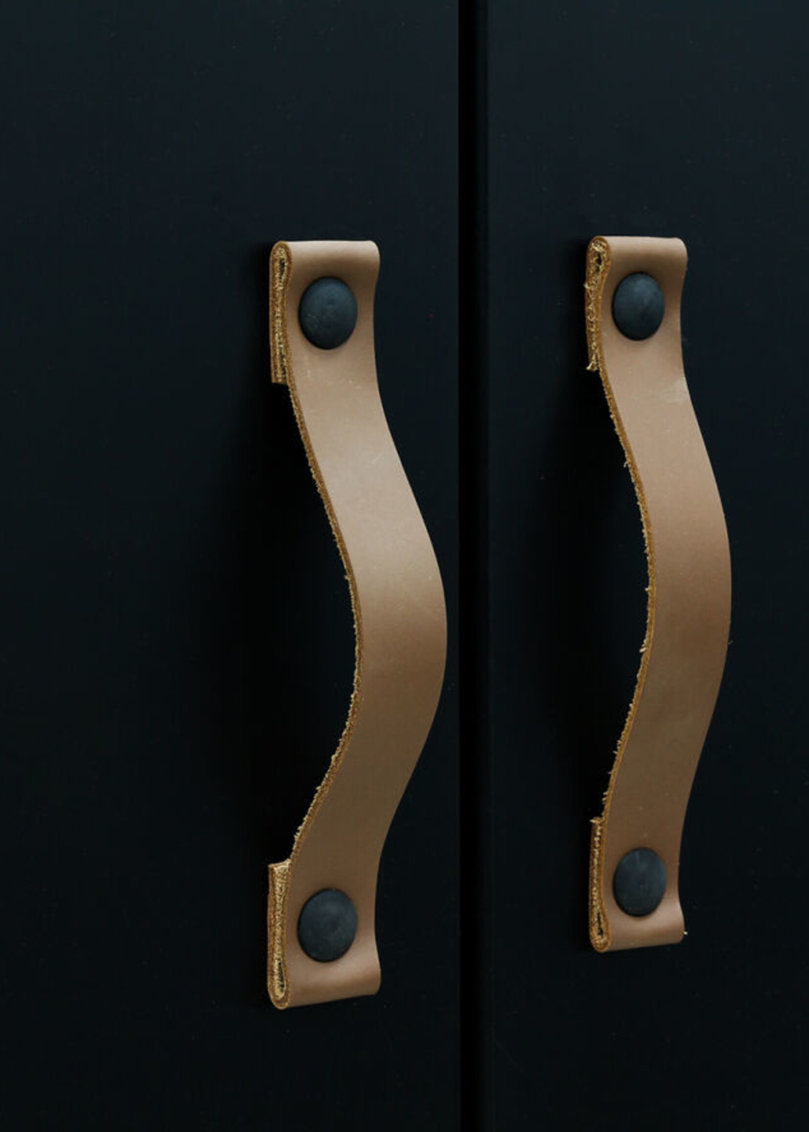 BOPITA Armoire 3 portes Floris noir / naturel