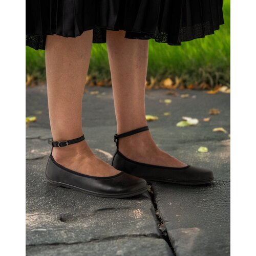 Be Lenka Florence All Black