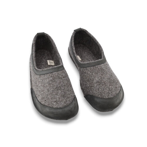 Oma King Barefoot Warm Slippers Dark Grey Oma King Barefoot Warm Slippers Dark Grey