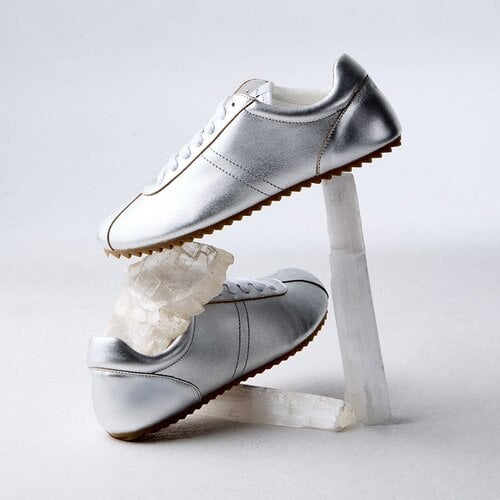 Groundies Zen Women Metallic Silver Groundies Zen Women Metallic Silver