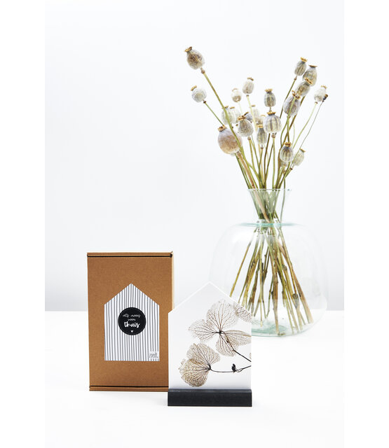 Cadeaupakket Huisje met gedroogde bladeren in cadeauverpakking - Iets moois voor thuis Cadeaupakket Huisje met gedroogde bladeren in cadeauverpakking - Iets moois voor thuis