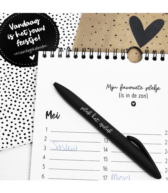 Verjaardagskalender zwart wit vierkant Verjaardagskalender zwart wit vierkant