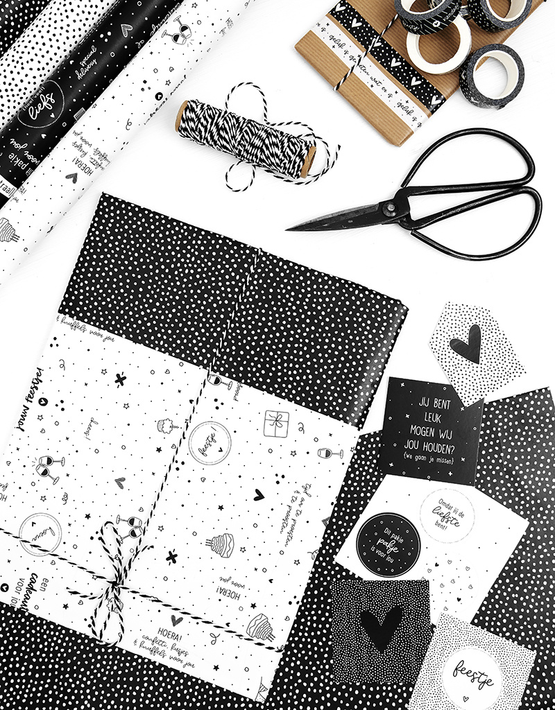 Vitalizart Kraft Geschenkpapier rol 76 cm x 5 m met koord, linten en cadeauhangers, extra dik bruin All-in-One set voor Kerstmis, verjaardag, babyshower, bruiloft, cadeauverpakking