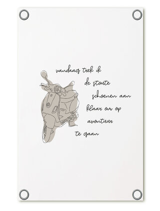 Tuinposter lijntekening scooter met tekst 'Klaar om op avontuur te gaan'