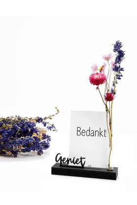 Kaarthouder met vaasje en tekst Geniet