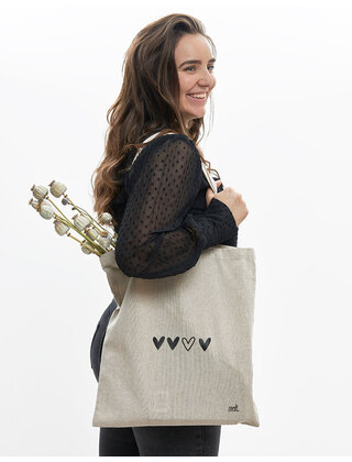 Beige katoenen tas met hartjes - van gerycled materiaal