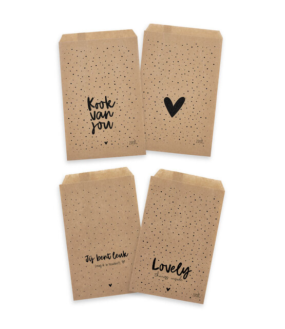 Cadeauzakjes set van 4 met verschillende prints 15x22 cm Cadeauzakjes set van 4 met verschillende prints 15x22 cm