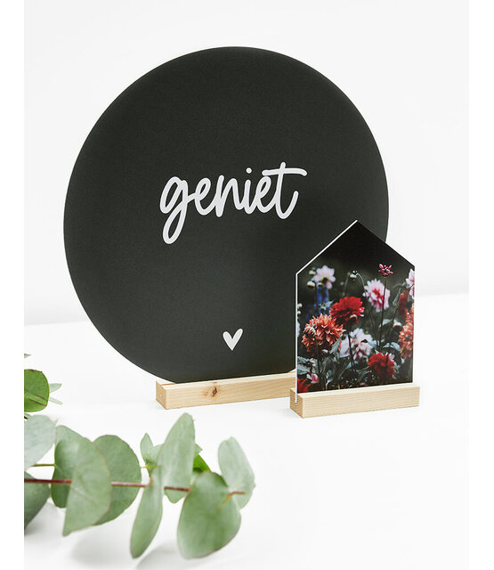 Huisje met foto dahlia's